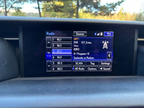 Used 2016 Lexus IS 350 image 17