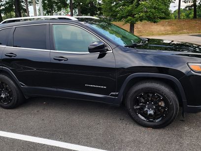 Used 2019 Jeep Cherokee Latitude w/ Cold Weather Group