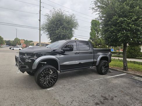 Used 2021 Chevrolet Silverado 1500 Custom image 7