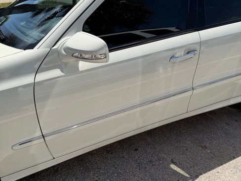 Used 2009 Mercedes-Benz E 550 Sedan image 6