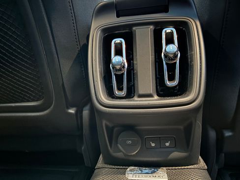 Used 2021 Polestar Polestar 2 image 23