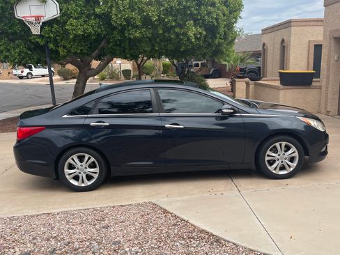 Used 2011 Hyundai Sonata Limited w/ Navigation Pkg 5 FWD image 11
