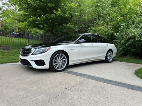 Used 2015 Mercedes-Benz S 63 AMG 4MATIC Sedan image 23