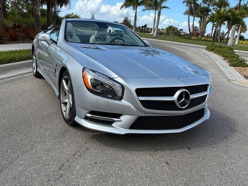 Used 2016 Mercedes-Benz SL 400 image 2