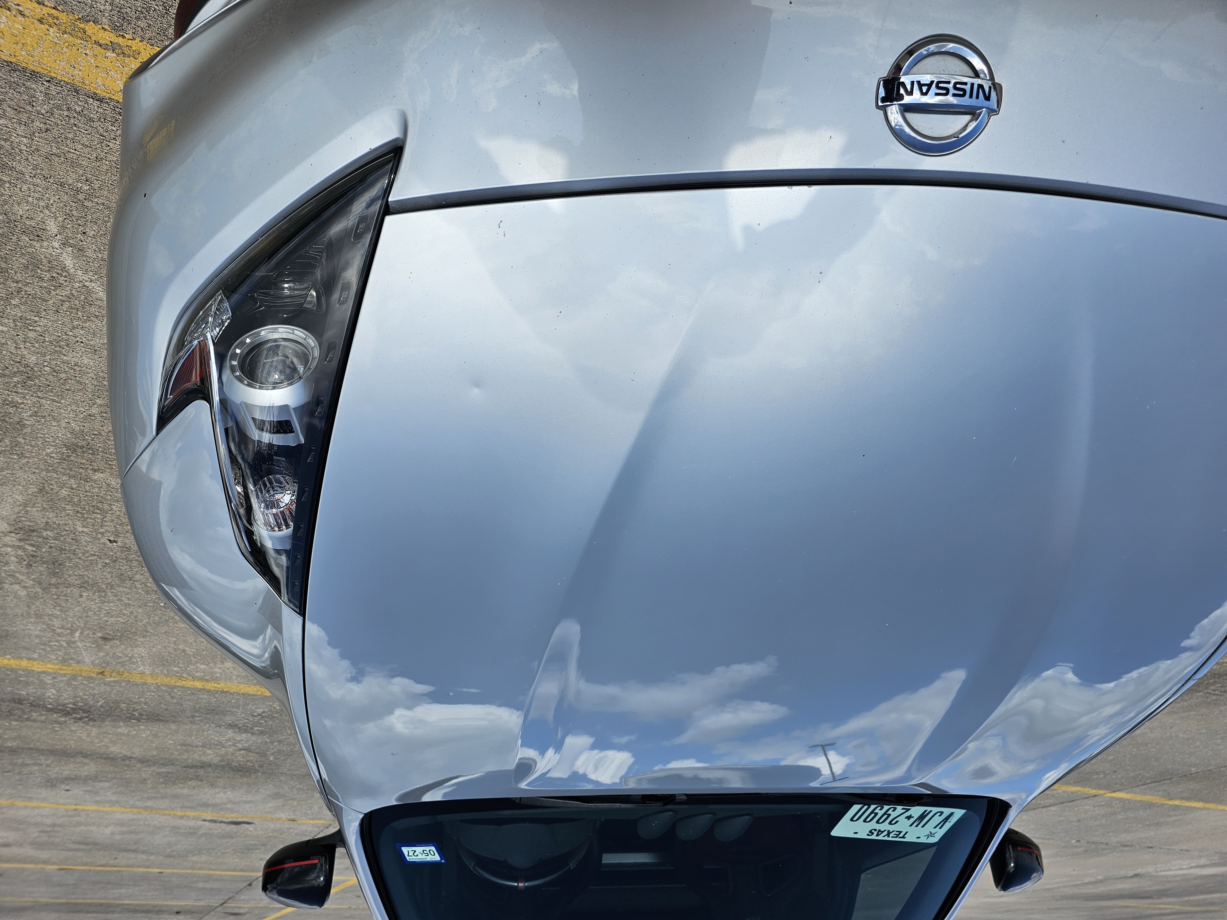 Used 2017 Nissan 370Z NISMO RWD image 2