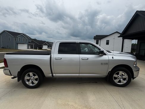 Used 2017 RAM 1500 Big Horn AWD/4WD image 10