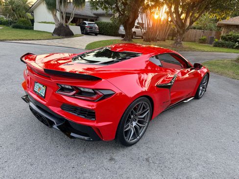 Used 2024 Chevrolet Corvette Z06 w/ Stealth Interior Trim Package image 8