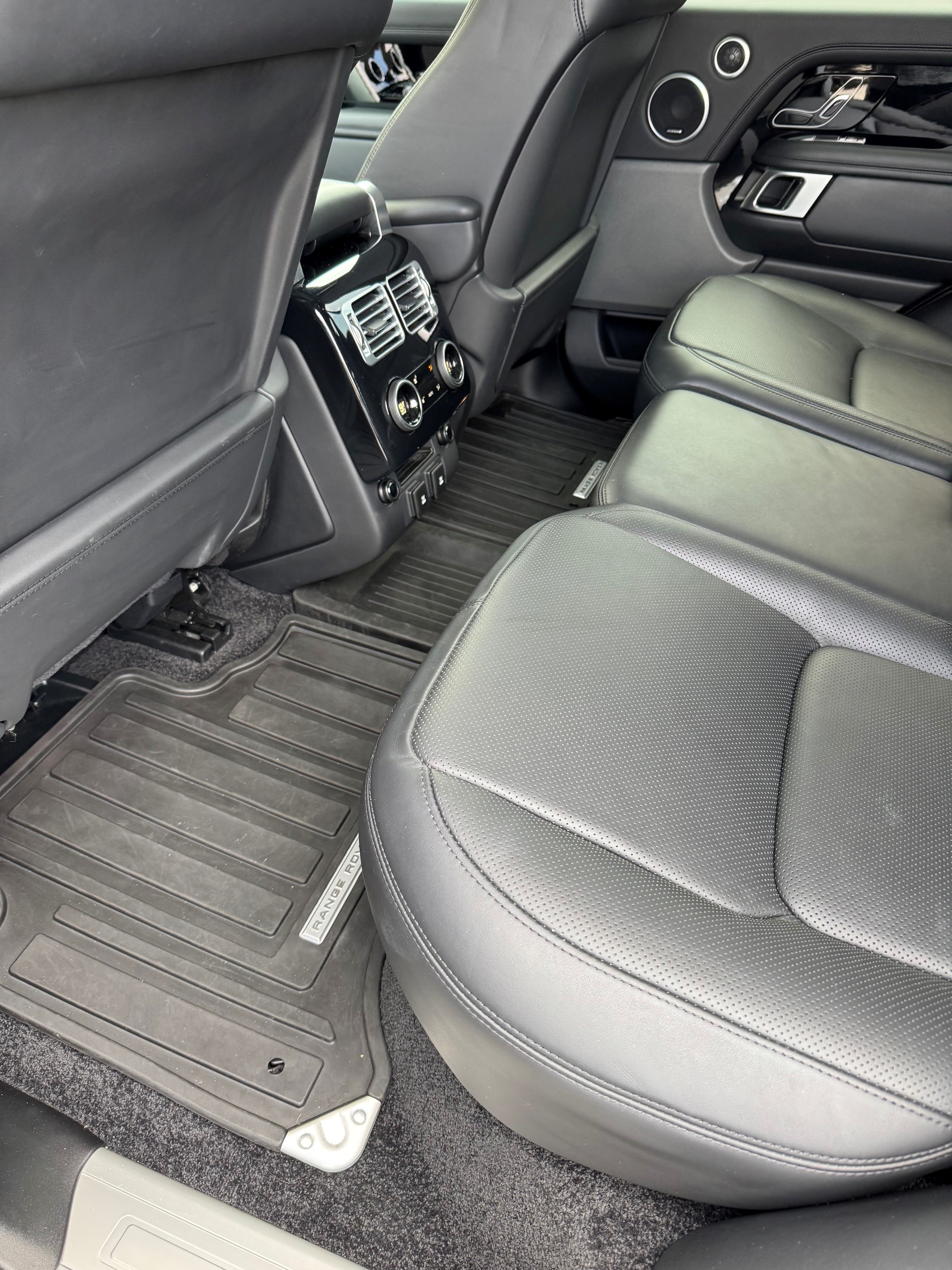 Used 2020 Land Rover Range Rover HSE AWD/4WD image 15