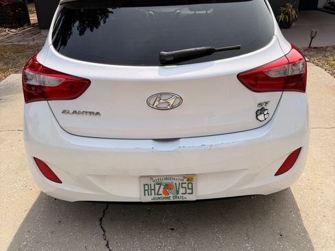 Used 2015 Hyundai Elantra GT FWD image 4