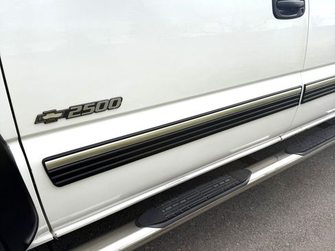 Used 2000 Chevrolet Silverado 2500 4x4 Extended Cab image 15