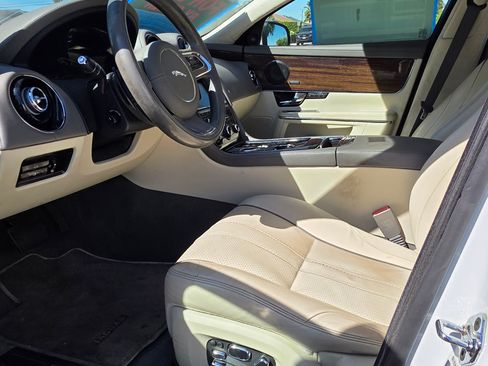 Used 2013 Jaguar XJ L Supercharged image 6