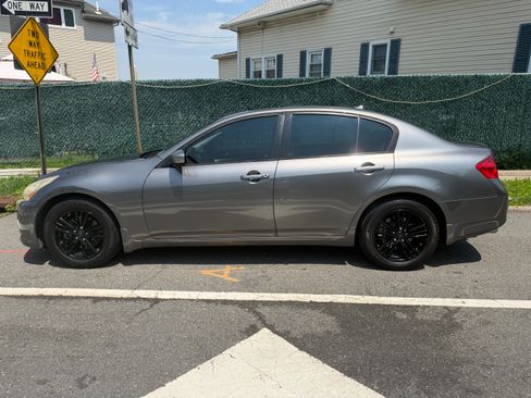 Used 2013 INFINITI G37 x Sedan w/ Premium Pkg AWD/4WD image 6