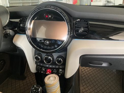 Used 2024 MINI Cooper S w/ Signature Upholstery Package image 17