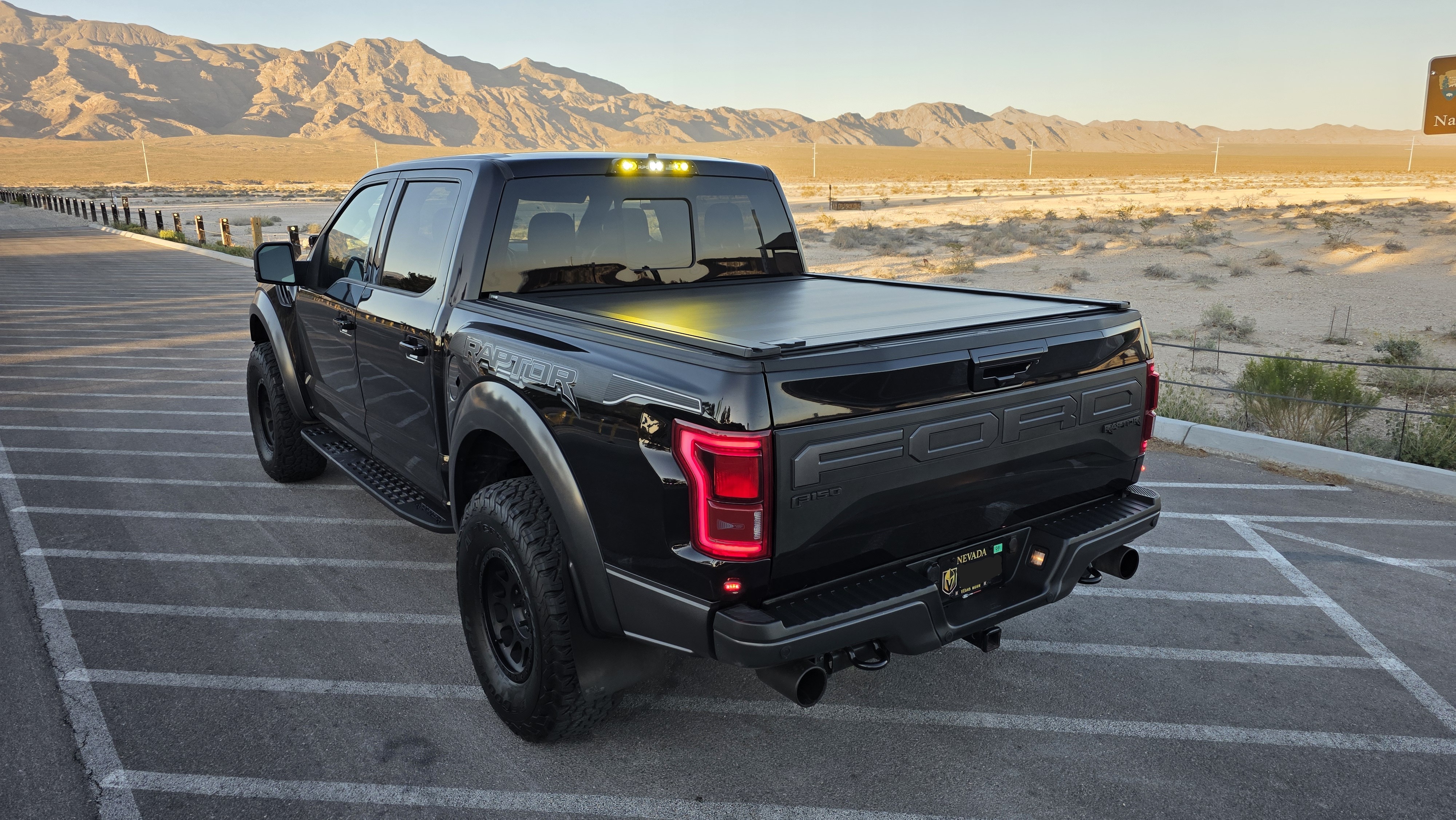 Used 2019 Ford F150 Raptor w/ Equipment Group 802A Luxury AWD/4WD image 12
