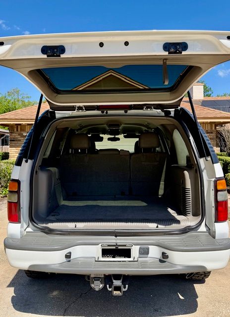 Used 2004 Chevrolet Tahoe Z71 w/ Z71 Preferred Equipment Group AWD/4WD image 5