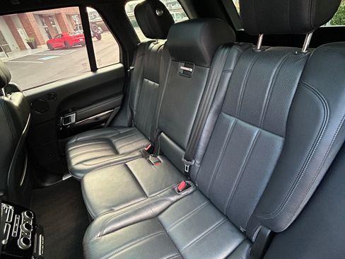 Used 2016 Land Rover Range Rover HSE image 14