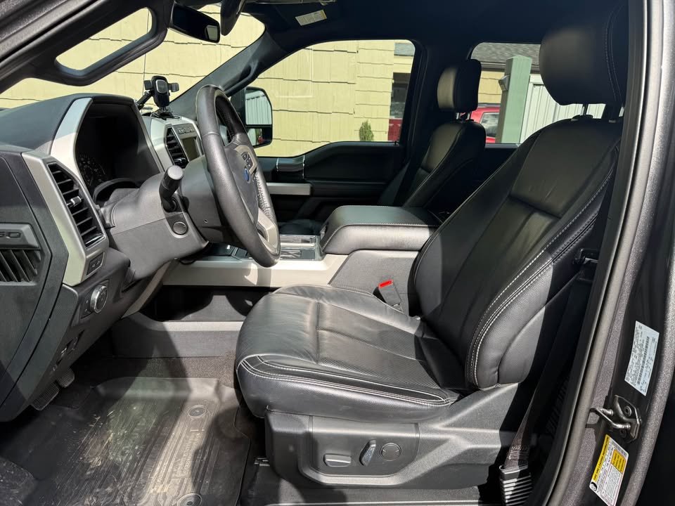 Used 2020 Ford F150 Lariat w/ Equipment Group 502A Luxury AWD/4WD image 12