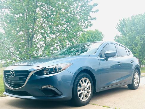 Used 2014 MAZDA MAZDA3 i Touring w/ Moonroof Package 1 FWD image 4