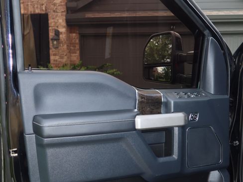 Used 2022 Ford F250 Lariat w/ Black Appearance Package AWD/4WD image 18
