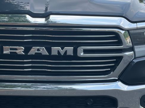 Used 2019 RAM 1500 Laramie AWD/4WD image 5