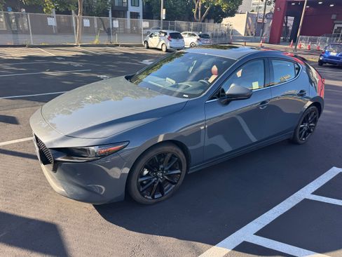 Used 2021 MAZDA MAZDA3 s AWD/4WD image 1