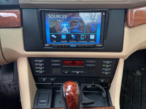 Used 2002 BMW 530i 530i Sedan 4D image 9