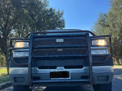 Used 2004 Chevrolet Silverado 2500 LS w/ Heavy-Duty Power Package image 17