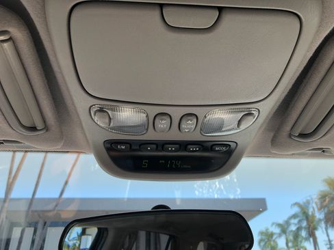 Used 2001 Toyota Sequoia Limited AWD/4WD image 9