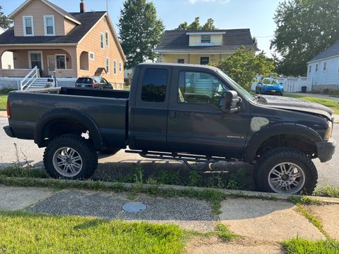 Used 2001 Ford F250 4x4 SuperCab Super Duty image 2