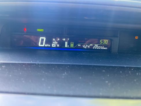 Used 2013 Toyota Prius V Three image 19