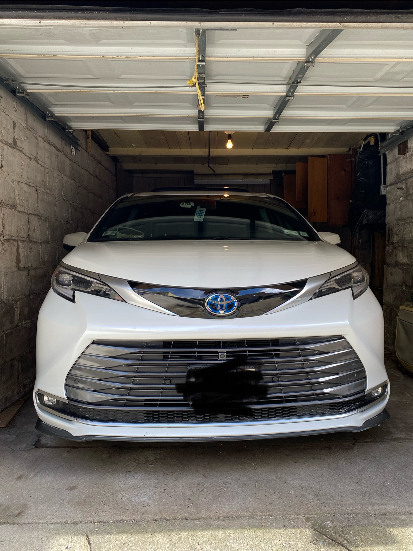 Used 2022 Toyota Sienna Platinum AWD/4WD image 16