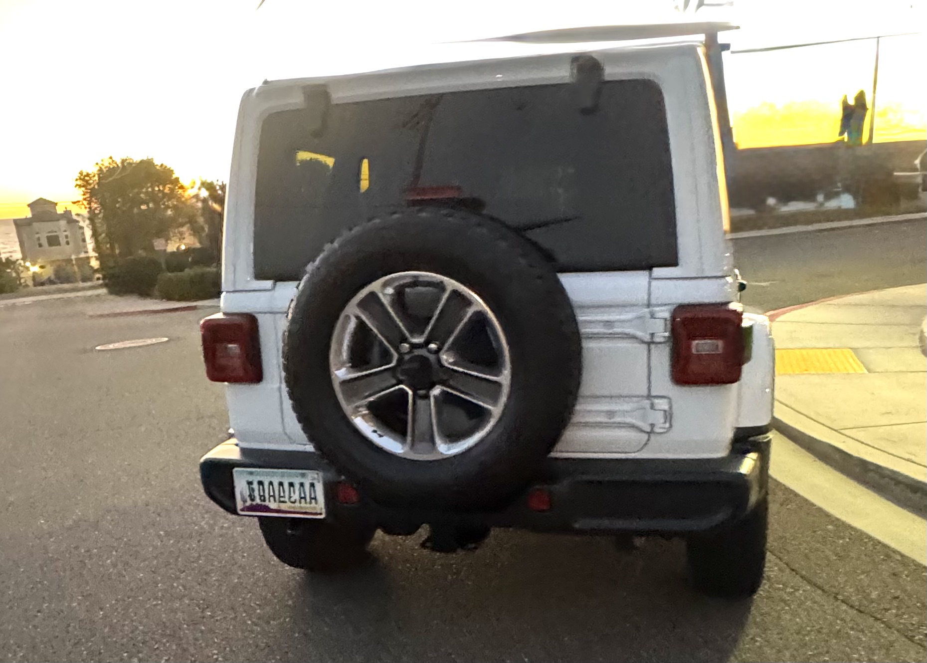 Used 2021 Jeep Wrangler Unlimited Sahara w/ LED Lighting Group AWD/4WD image 5