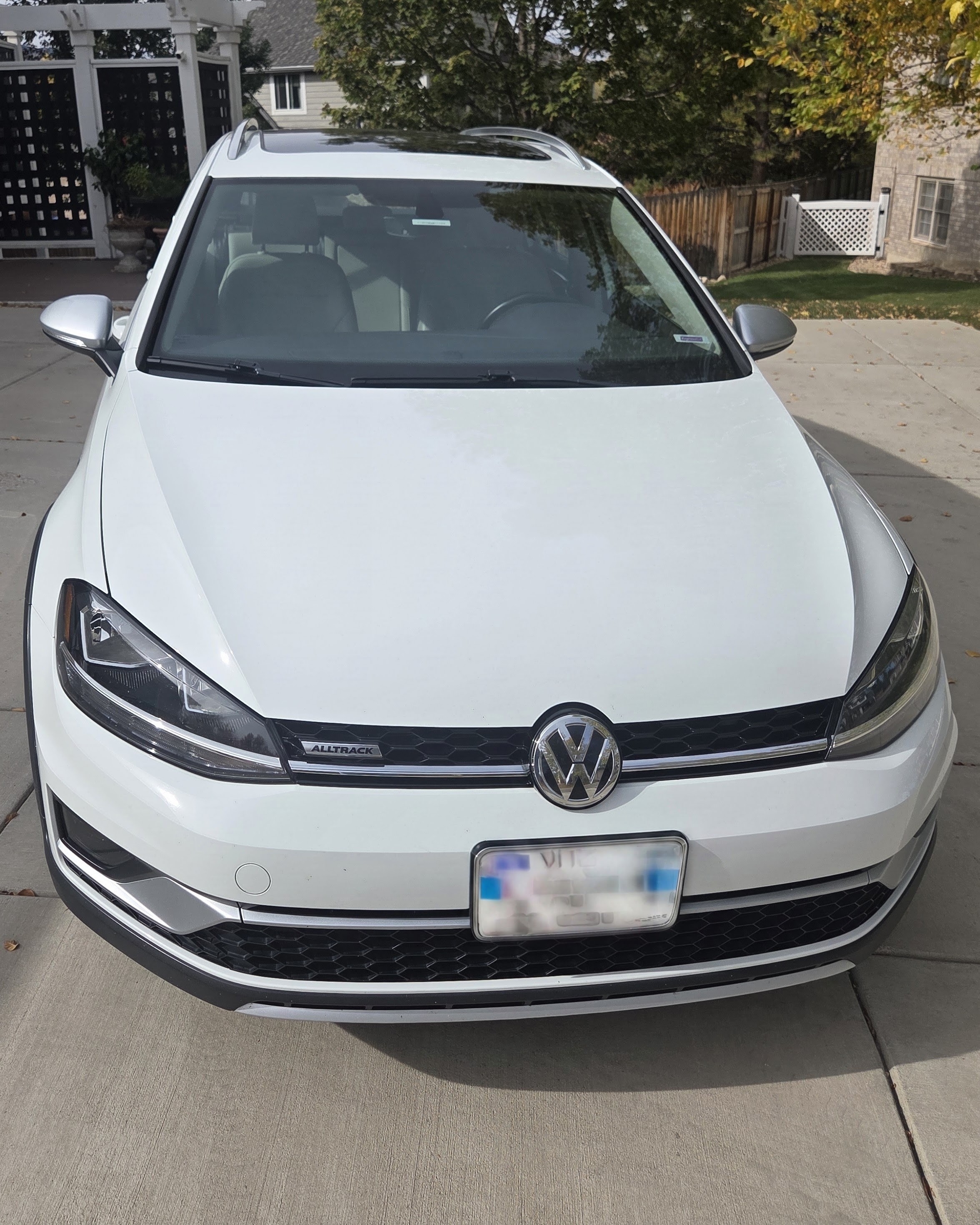 Used 2019 Volkswagen Golf Alltrack SE AWD/4WD image 1