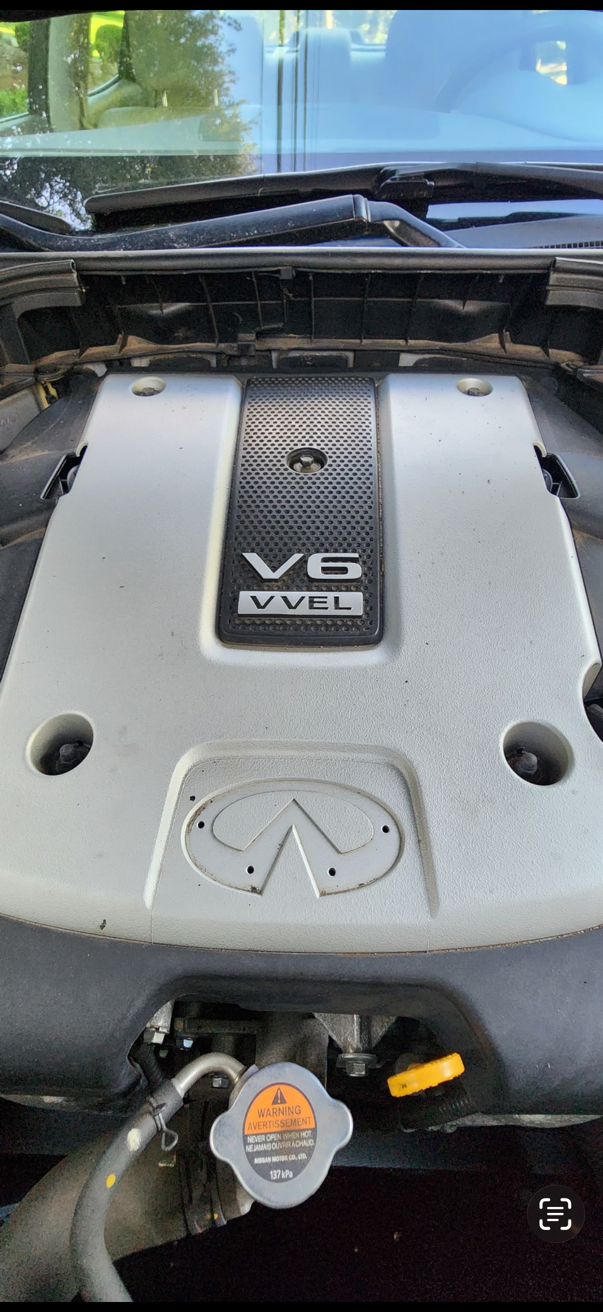 Used 2015 INFINITI Q70 3.7 RWD image 17
