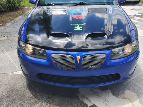 Used 2005 Pontiac GTO Coupe 2D image 11