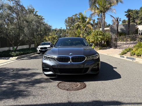 Used 2021 BMW 330e w/ M Sport Package image 1