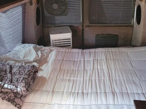 Used 1998 Chevrolet Express 1500 Van image 5