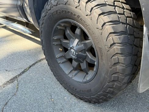 Used 2013 Toyota Tundra Limited w/ TRD Rock Warrior Pkg AWD/4WD image 15