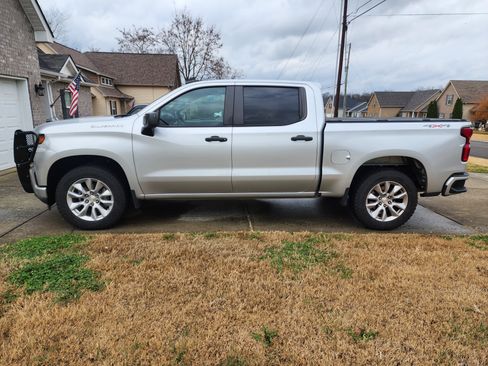 Used 2020 Chevrolet Silverado 1500 Custom image 8