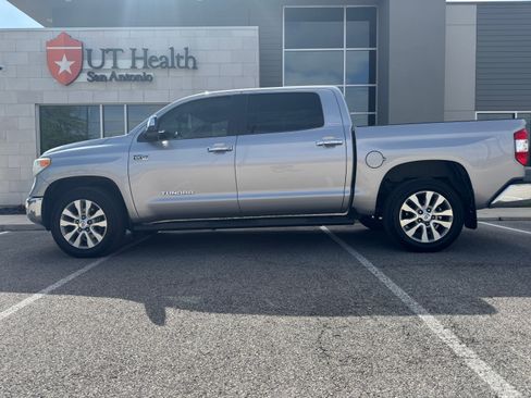Used 2015 Toyota Tundra Limited image 1
