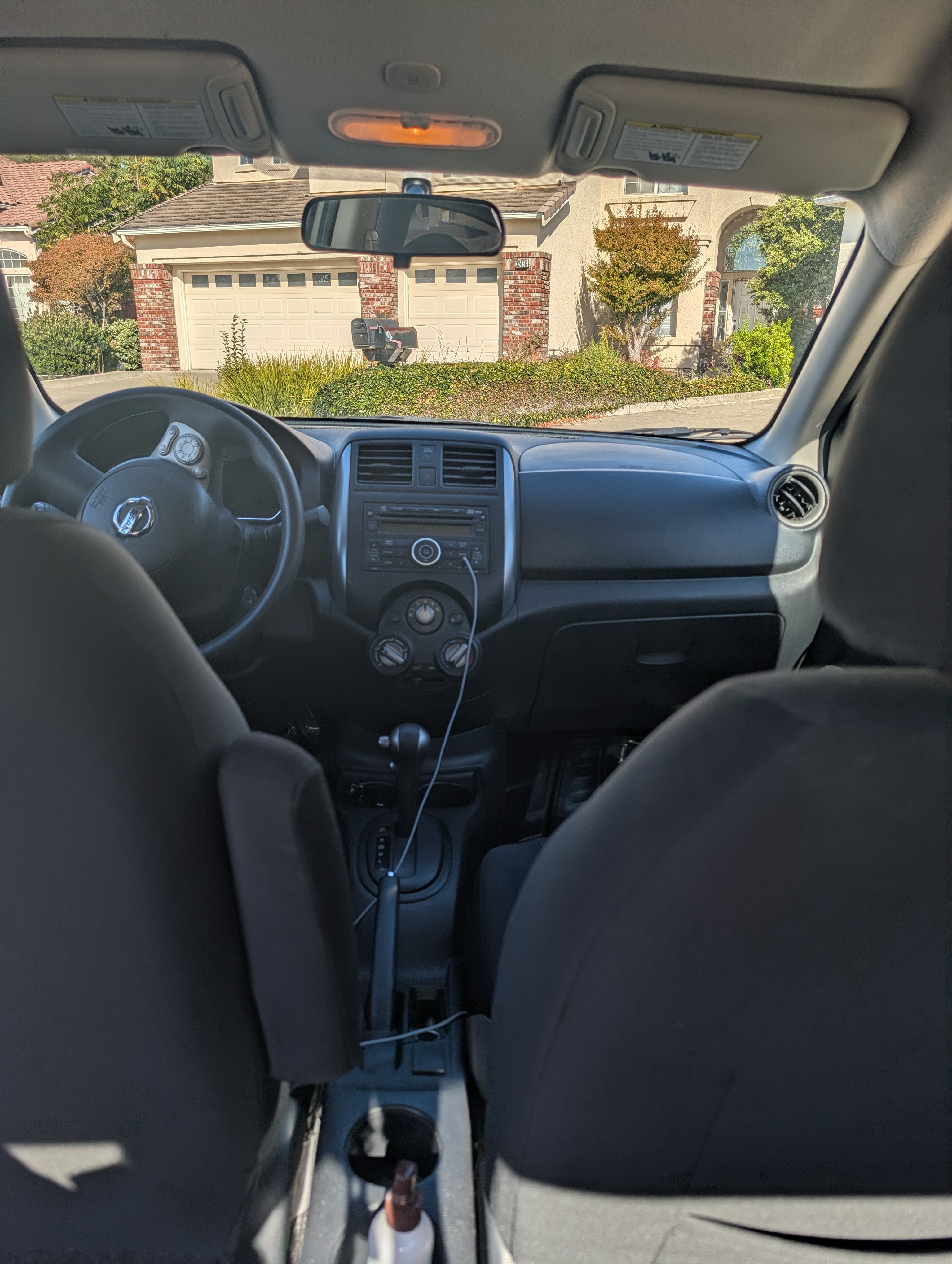 Used 2013 Nissan Versa SV w/ Convenience Pkg FWD image 10