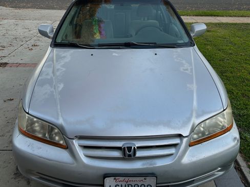 Used 2001 Honda Accord LX image 1