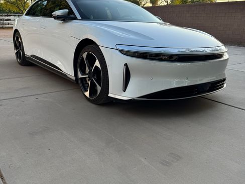 Used 2023 Lucid Air Touring image 4
