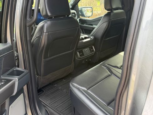 Used 2025 Ford F150 Lariat w/ Equipment Group 502A High image 6