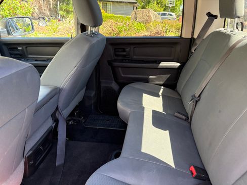 Used 2017 RAM 1500 Express AWD/4WD image 12