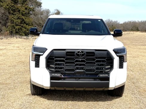 Used 2025 Toyota Tundra Limited w/ TRD Off-Road Package image 10