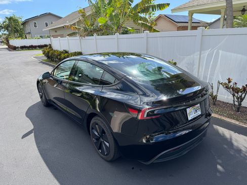 Used 2024 Tesla Model 3 Long Range AWD/4WD image 5