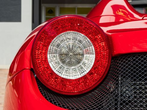 Used 2015 Ferrari 458 Spider image 10