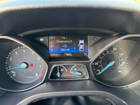 Used 2017 Ford Focus SE image 10