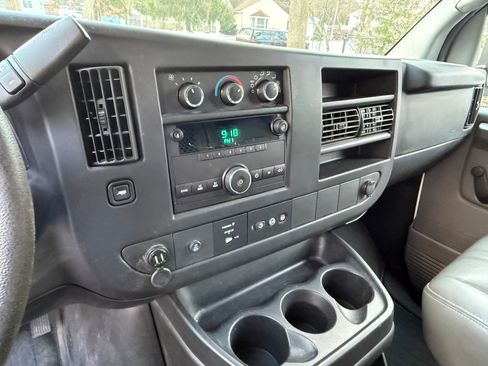 Used 2013 Chevrolet Express 2500 image 16